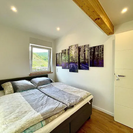 Sky Apartment, Blick Zur Mosel, Grosser Balkon, Kaffeemaschine, Smart Tv Zell an der Mosel Exterior photo