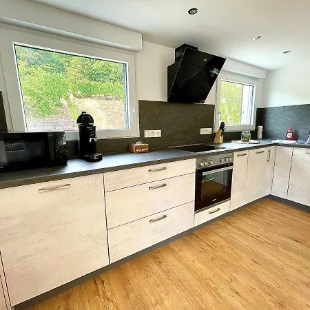 Sky Apartment, Blick Zur Mosel, Grosser Balkon, Kaffeemaschine, Smart Tv Zell an der Mosel Exterior photo