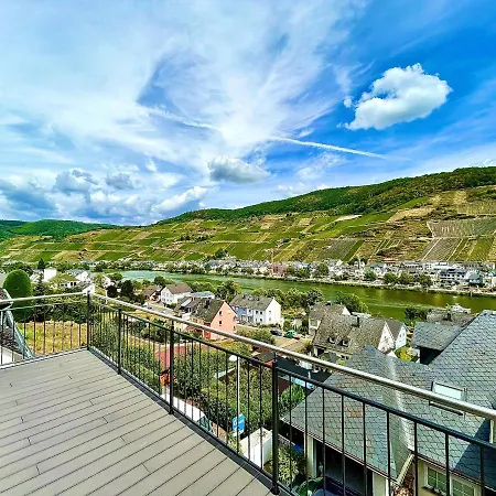 Sky Apartment, Blick Zur Mosel, Grosser Balkon, Kaffeemaschine, Smart Tv Zell an der Mosel Exterior photo