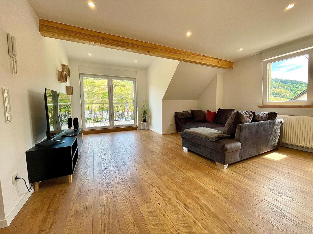 Sky Apartment, Blick Zur Mosel, Grosser Balkon, Kaffeemaschine, Smart Tv Zell an der Mosel