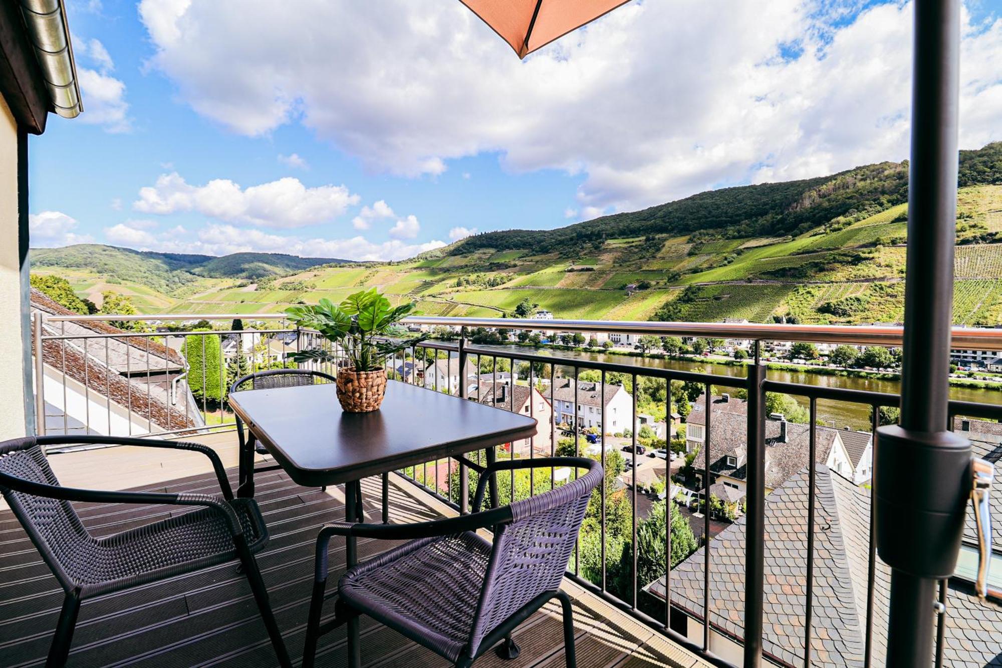Apartment Sky Apartment, Blick Zur Mosel, Grosser Balkon, Kaffeemaschine, Smart Tv